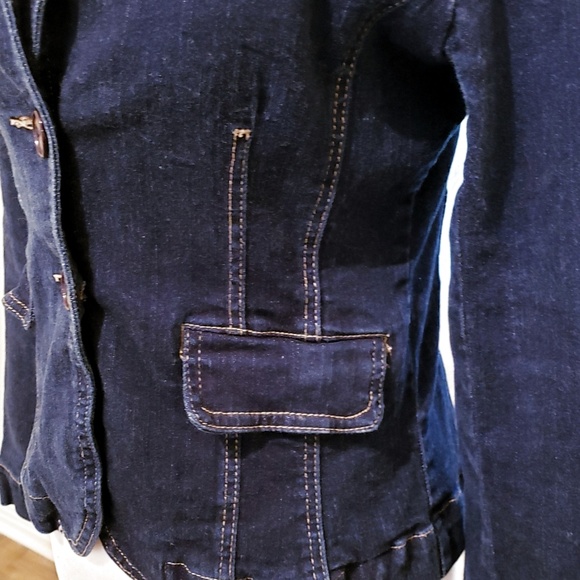 Rafaella Fitted Jean Jacket - Picture 4 of 6